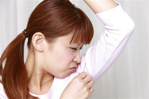 How to Tackle Changes in Body Odor During Perimenopause and More