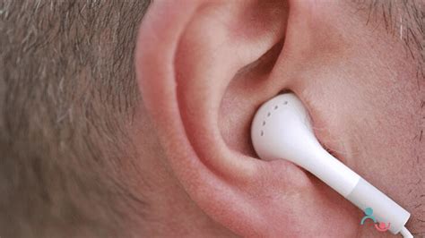 Can Earbuds Lead to Ear Infections and Hearing Loss? Understanding the Risks